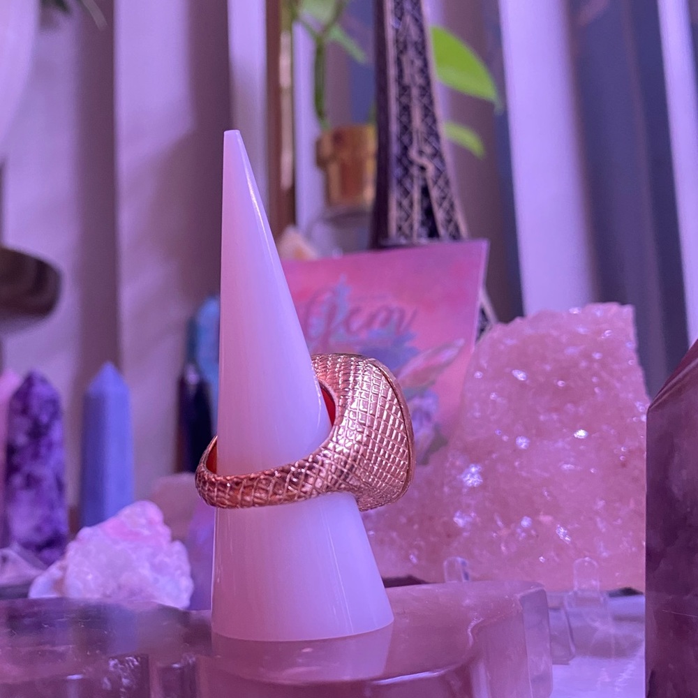 Statement Ring - Picture 4 of 4